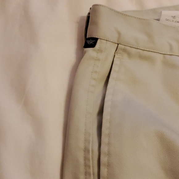 Dockers Men's Shorts - Picture 8 of 8